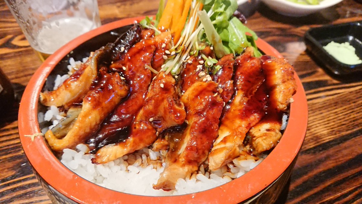 Lir_Nino's tweet photo. 味は美味しいけど、盛り付けがなんか違う #InLosAngeles https://t.co/SzcuNemlso