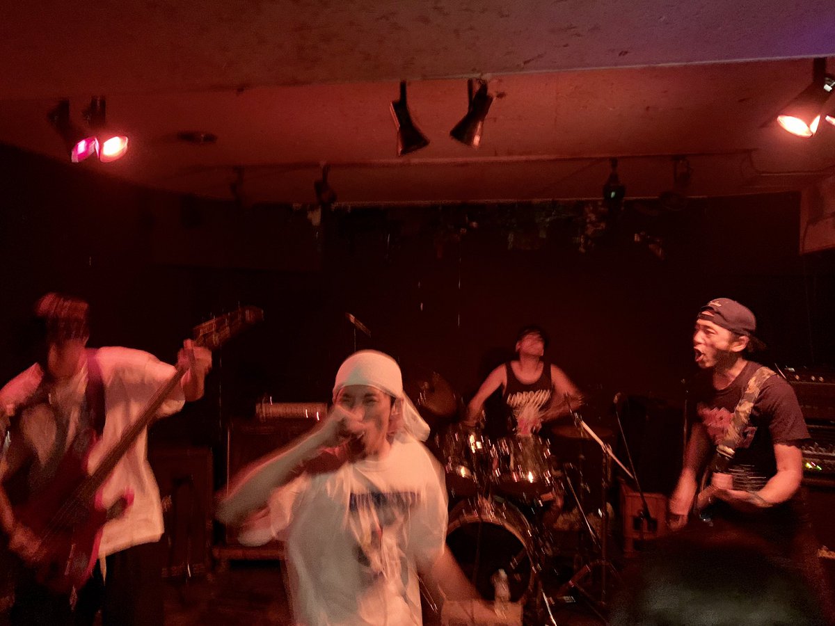 TEPPAGAN's tweet image. いつかの戦国大統領でZORIくんと知り合って、バミューダやなんやかんやでKGOくんと知り合って、今なぜかミヤトウくんといちばんよく会ってます。笑 #CYCOSIS