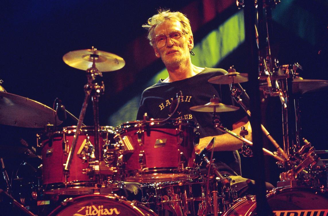 Legendary drummer Ginger Baker turns 80 today. Watch him revisit his jazz roots with his Nineties trio featuring guitarist Bill Frisell and bassist Charlie Haden rol.st/2yZC7AG