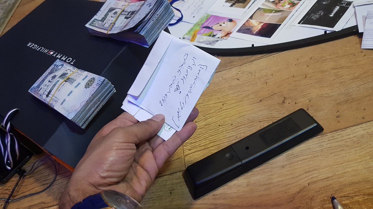 Loooking for my new live (@loookingmy) on Twitter photo 