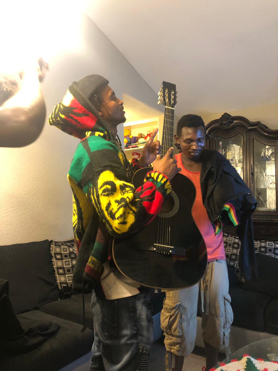 P.kapiro.p tweet media