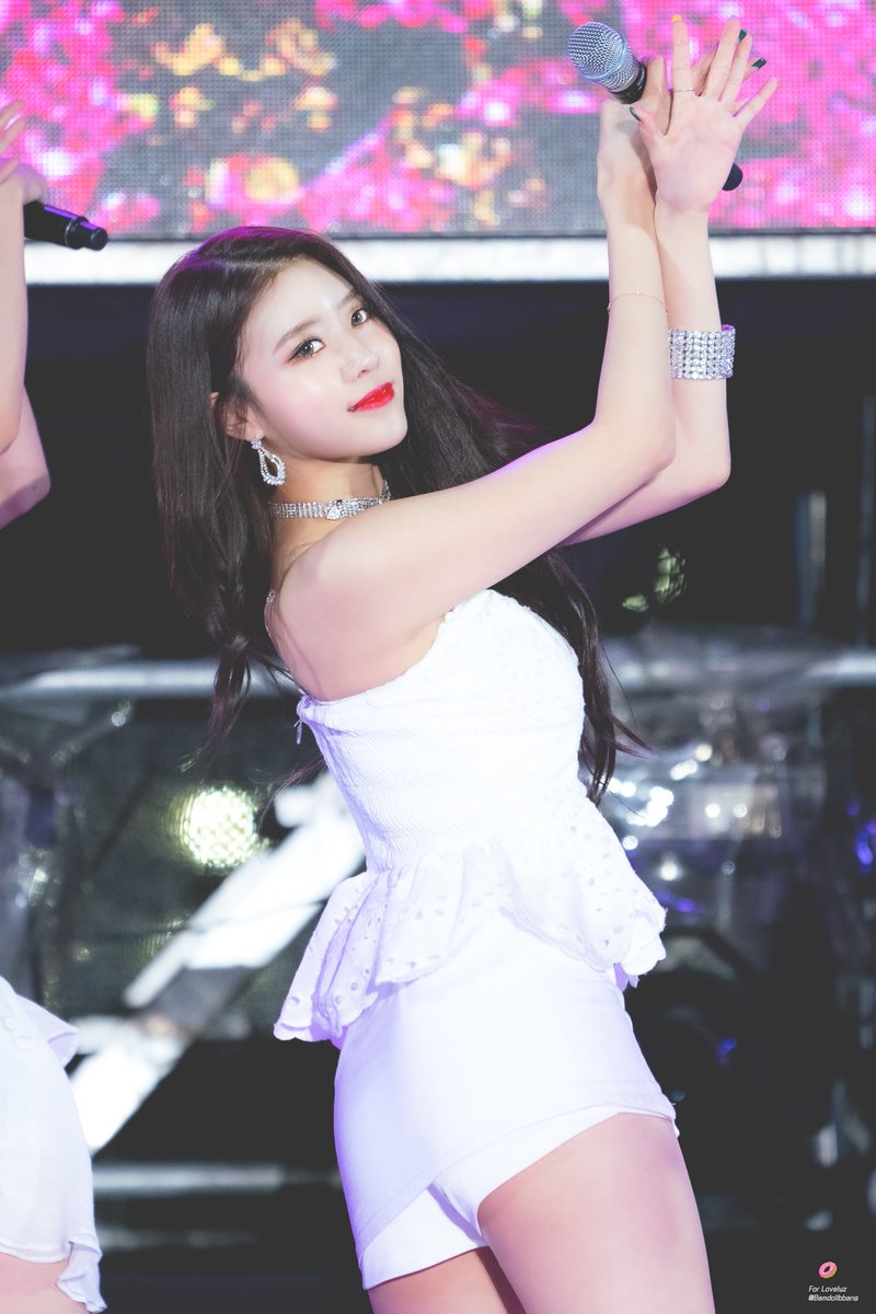 Bamdollbbang's tweet photo. 190817 제7회 포항 KIMA WEEK 2019 미주

#이미주 #미주 #Lovelyz #러블리즈
#러블리즈이미주 #lovelyz이미주
#러블리즈미주 #lovelyz미주

@Official_LVLZ
@OfficialLVLZ_JP
@woollim_ent

More pic &amp; HQ : https://t.co/C4EdWG7U5u https://t.co/3GU6domXmL