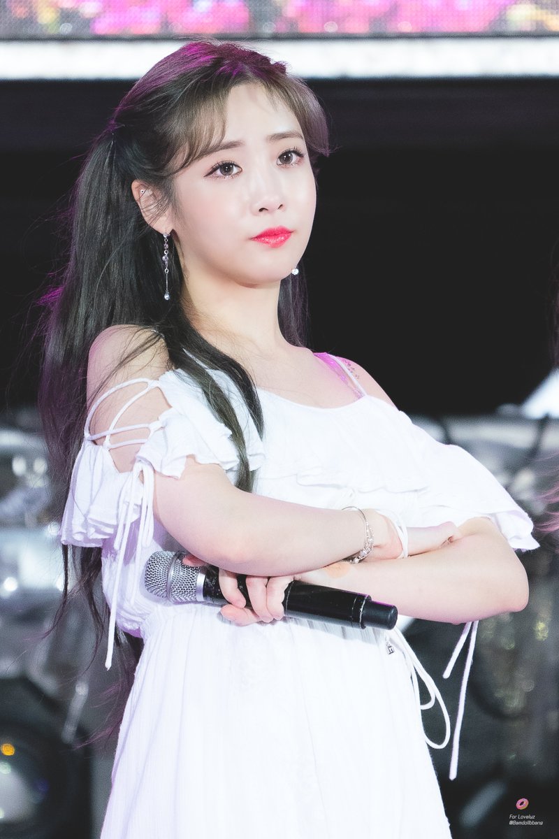 Bamdollbbang's tweet photo. 190817 제7회 포항 KIMA WEEK 2019  지애

#유지애 #지애 #Lovelyz #러블리즈
#러블리즈유지애 #lovelyz유지애
#러블리즈지애 #lovelyz지애

@Official_LVLZ
@OfficialLVLZ_JP
@woollim_ent

More pic &amp; HQ : https://t.co/RbkjrsoNhc https://t.co/aBGdsqSUi8