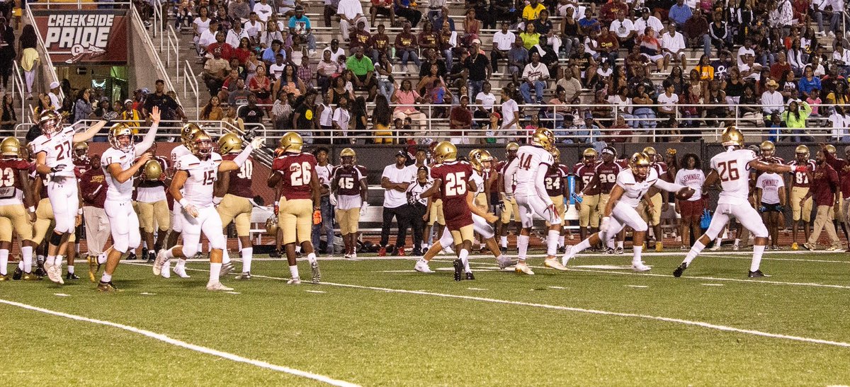 JohnsCreekHSFB's tweet image. That Gladiator Defense celebrating 5 turnovers like...
#JustConquer #TheBallisTheProgram @joeparkerga @RecruitGeorgia @AJCsports