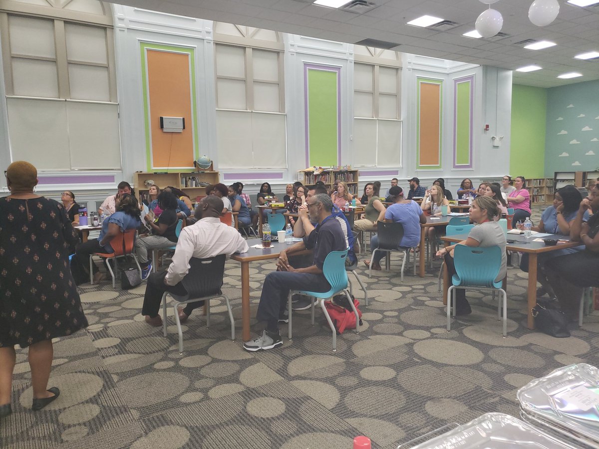 What a Great start of the 2019-2020 school year at Warner Elementary. #WarnerThundrbirds #WeAreRedClay