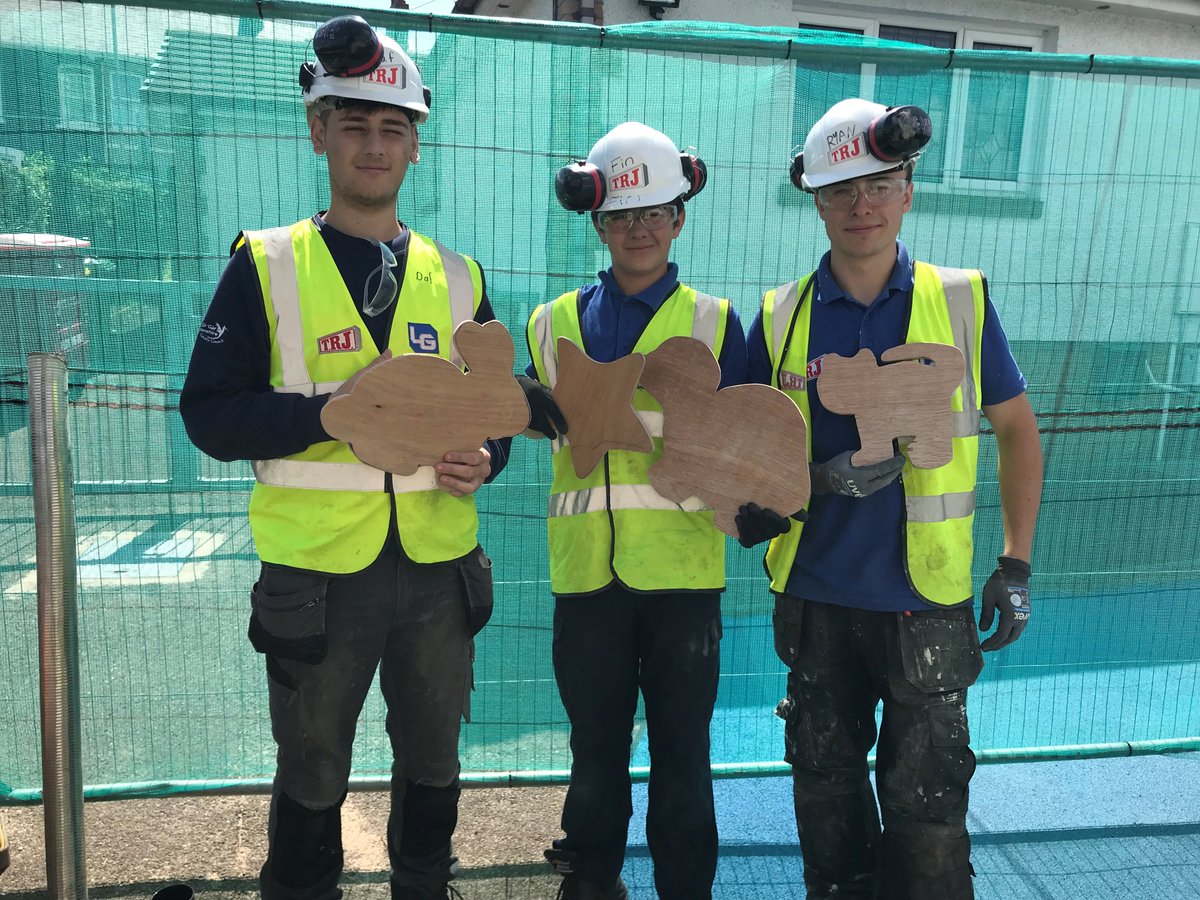 NextStepsCarms's tweet photo. WEEK 3 - Next Steps Candidates working on a sensory garden at Blaenau Children's Centre and a sensory room at Ysgol Maes Y Gwendraeth  @CCTALimited @CyfleBuilding @CarmsCouncil #LloydandGravell #TRJ https://t.co/XN0hdwdUQp