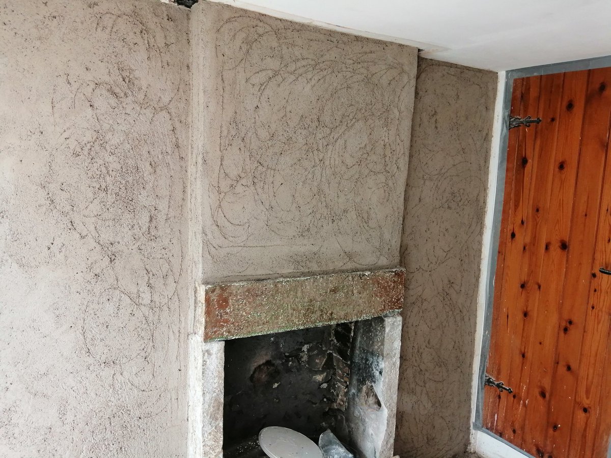 Removing layers of plasterboard meant the walls were able to dry naturally. A lime mortar scratch coat went on, then a lime mortar float coat which is now ready for skimming. Removing damp from old cottages doesn't happen over night but once they are dried properly they stay dry