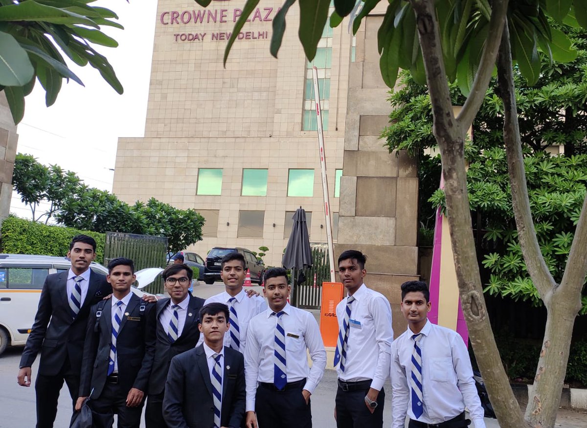 ShantanuIIHM07's tweet photo. #IIHMbest3years
#sustainability 
#iihmrocks
@ShantanuIIHM07 @RohanYadaviihm @RahulSi02331268 @GupyaSatyam @Sagarku25441603 @Shubhamiihmdel1 @ShivamDhall9 
@Sahil88474211 https://t.co/1oFbiA5eIE