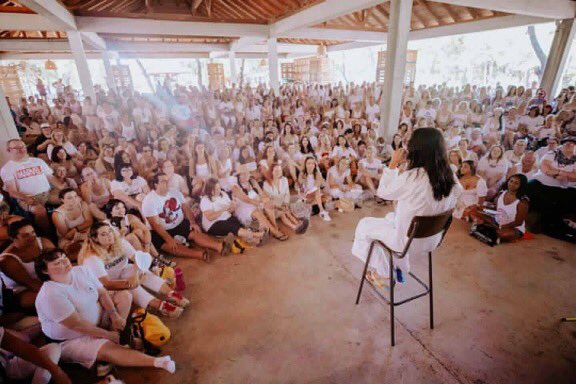 FucksTheSystem's tweet photo. No me digáis que el campamento de 30STM no parece una secta. https://t.co/jVvHH0lqsp