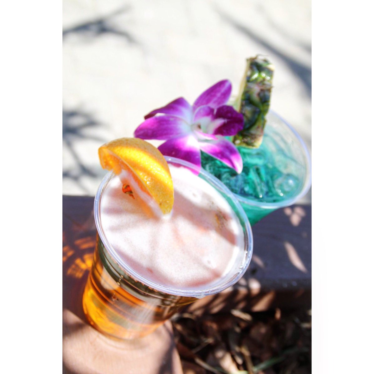 DublinDeckTiki's tweet photo. Stop by The Deck today to cool off with a Blue Moon under our palm trees!  Blue Moon drafts are $5, mussels are half off and the tunes at 6 pm are by @OogeeWawa Acoustic!
🌴🌴🌴 #ChillDeck #DublinDeck #Patchogue #PatchogueRiver #OogeeWawa #HalfOffMussels #BlueMoonDrafts https://t.co/uY5C3MiaLK