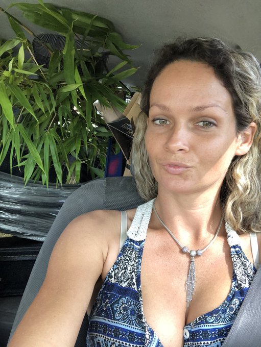 I got my car full of bamboo for my back yard! https://t.co/iE8kC8f9wX