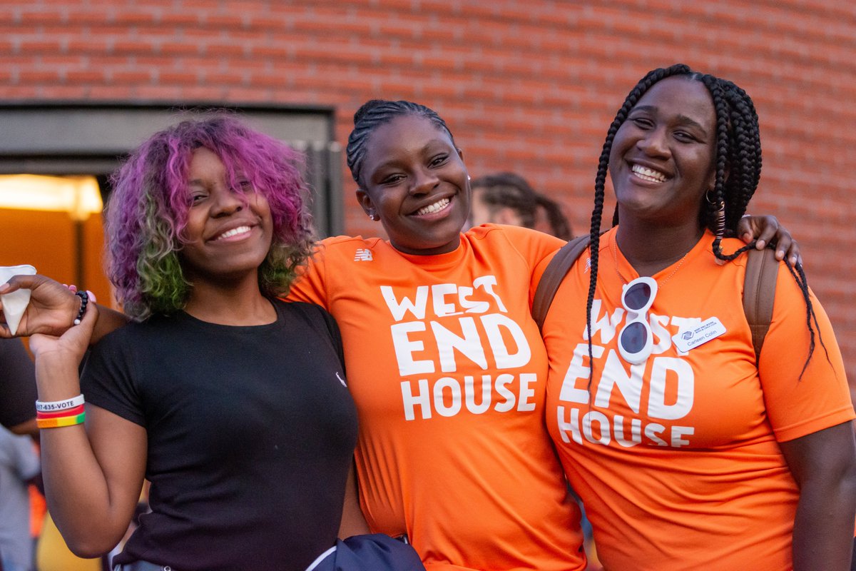 WestEndHouseBGC's tweet photo. This past Friday we celebrated the 5th Annual Biggest Fun Ever, a community-wide block party celebrating the life & memory of WEH alumna & staff member Dawnn Jaffier! Thank you Mayor @marty_walsh & all of our WEH family! Photos courtesy of @RapidCatalyst #BFE2k19 #DawnnforPeace https://t.co/x5DNwvTAo4