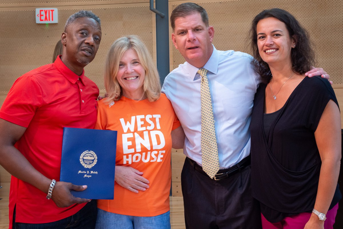 WestEndHouseBGC's tweet photo. This past Friday we celebrated the 5th Annual Biggest Fun Ever, a community-wide block party celebrating the life & memory of WEH alumna & staff member Dawnn Jaffier! Thank you Mayor @marty_walsh & all of our WEH family! Photos courtesy of @RapidCatalyst #BFE2k19 #DawnnforPeace https://t.co/x5DNwvTAo4
