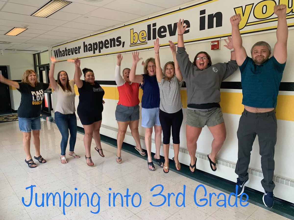 Mrs. Jones tweet media