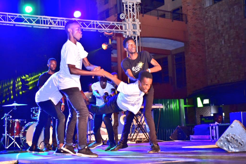 markopolo94's tweet photo. They brought their A-game to #TheRebirth & #NeonAtTheBridge2 last time out so expect even more tightly synced & choreographed performances by the iconic Archers Dance Crew this 30th. #ClubEvokeNights #EvokeAfricanRebellion https://t.co/NiDo9GokKT