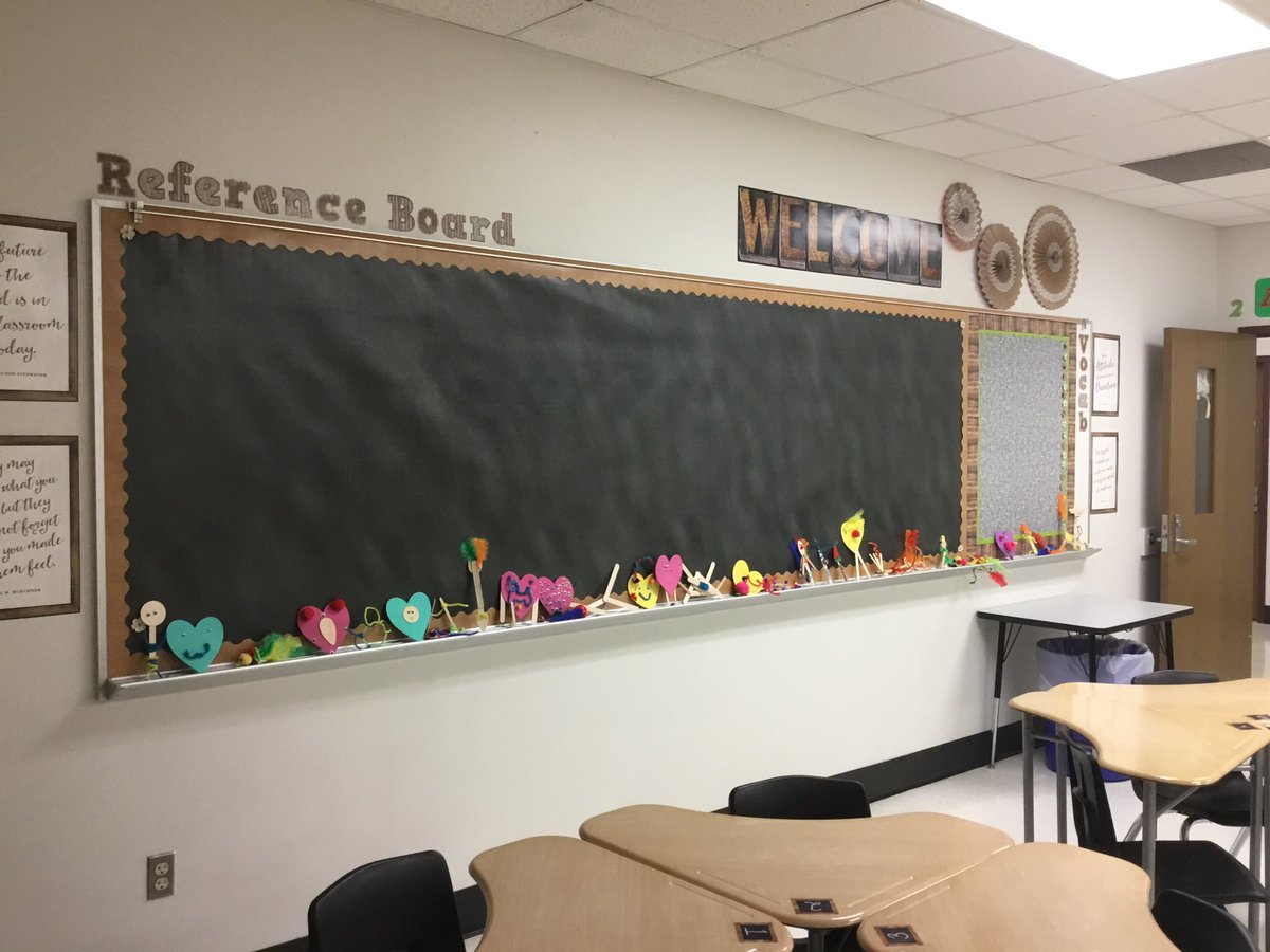Getting our creativity on in GT math today! <a href="/giftedAAIrving/">GT in Irving ISD</a> #GTIrvingISD <a href="/Austin_Broncos/">Austin Middle School</a>