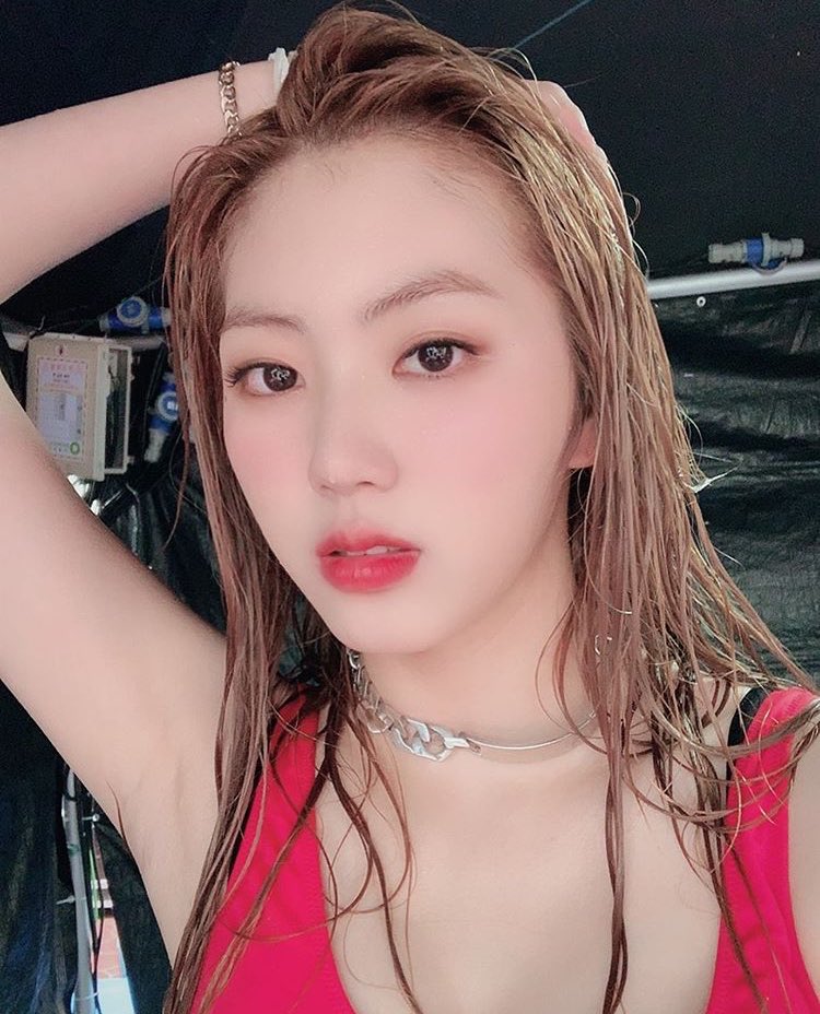 girlgroupspics's tweet photo. clc ; eunbin https://t.co/GaHKhiXi4f