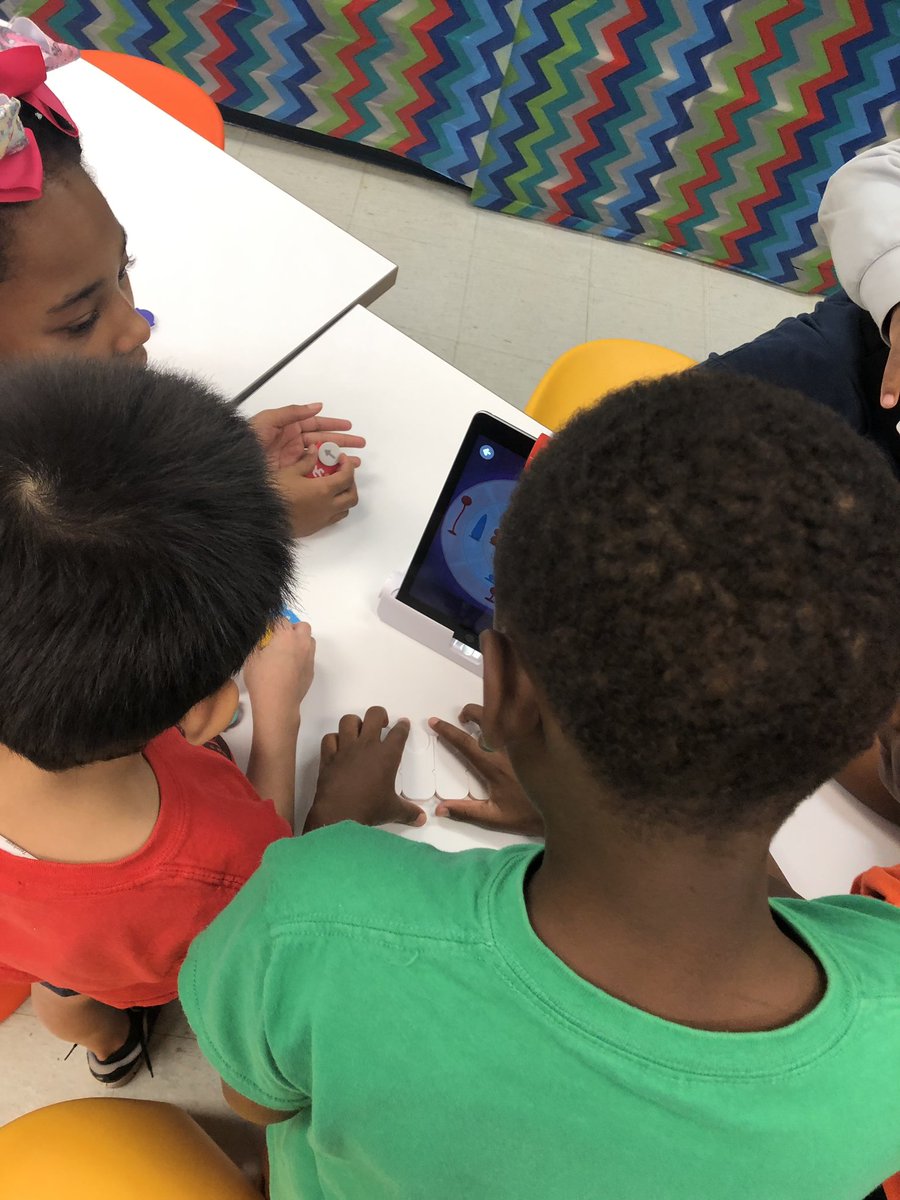 mrswebb4th's tweet photo. The #fondefablab #codinglab was officially up and running today. These third graders blew it out of the park @FondeElementary with @PlayOsmo, @codeorg @LakeshoreLM Botley and @Mattel hot wheels. #fondefamilies #allinatFonde #learningleading @empowermcpss https://t.co/kn7R0Ltro2