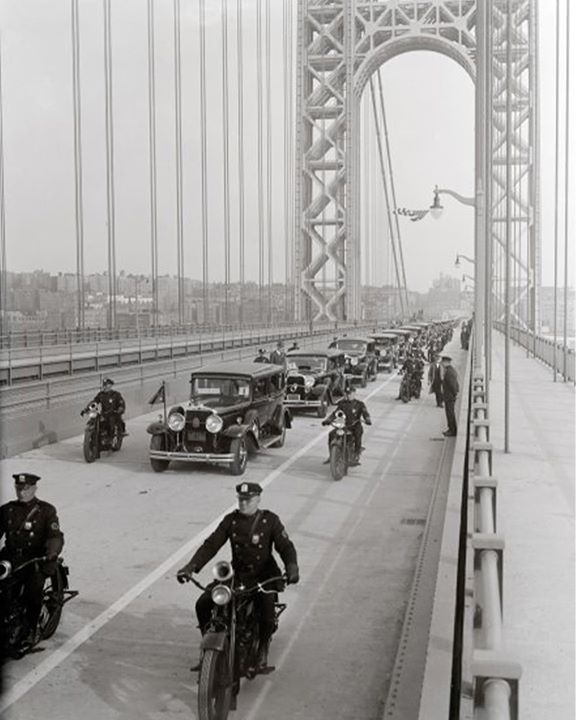 MarkJSokolich's tweet photo. With today being #WorldPhotographyDay, here are some classic photographs of the earliest days of the GWB!

(via @TIME)

#fortlee #fortleenj #fortleenewjersey #ProtectTheFORT #FortLeeStrong #bergencountynj #newjersey #njgoldcoast #nj #community https://t.co/UO3Wwupbw9