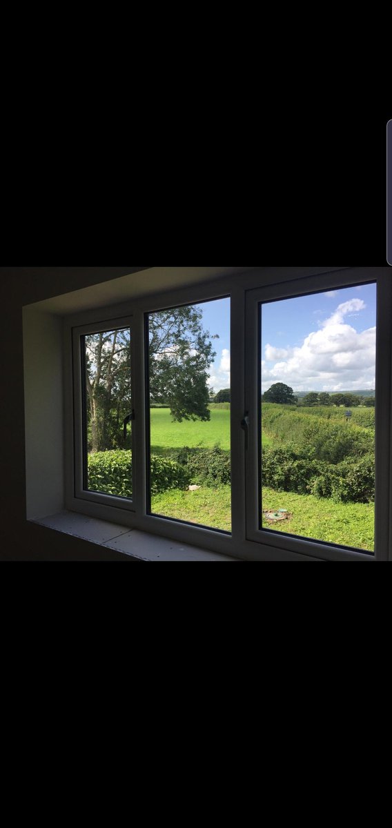 Gs6Ltd's tweet photo. Our workforce have been hard at it the past week...Scaffolding is down and render is complete. What a transformation! To arrange a viewing..please get in touch. #gs6 #Llanarthne #themulberrygrove #executivehomes #countryside https://t.co/6bpzkth4fq