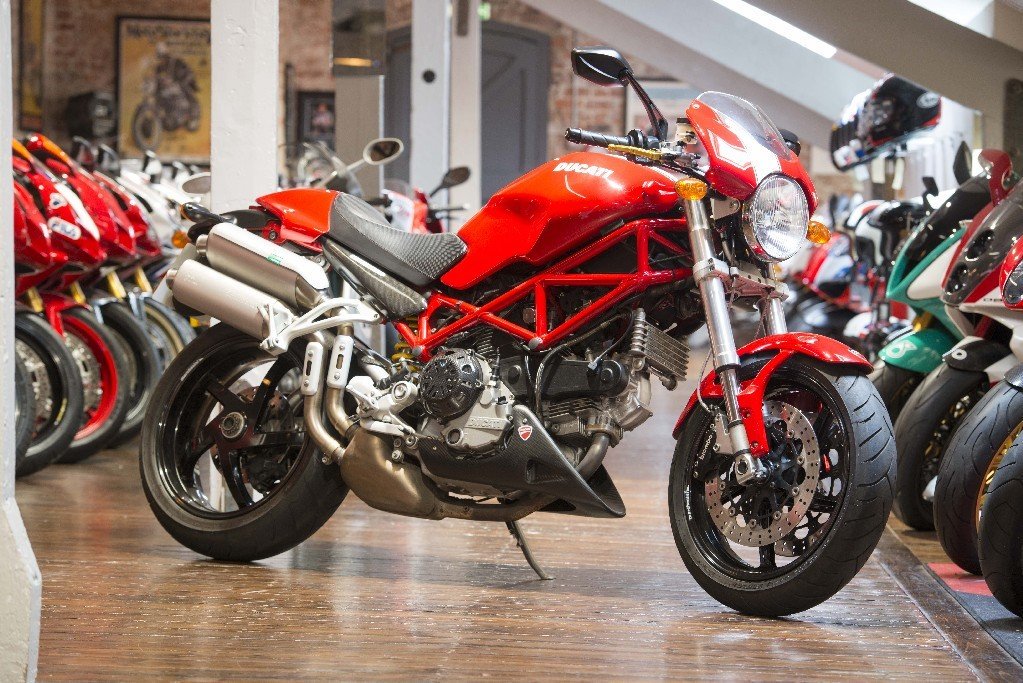 BikeSpecialists's tweet photo. Amazing opportunity to own this 2008 Ducati Monster S2R https://t.co/jBlAipWOiI πποΈπ¨
#Ducati #DucatiLove #DucatiMonster #S2R #DucatiS2R #Monster #Motorcycles #ForSale #Bikers #Riders #Dreams https://t.co/drQt854Ps3