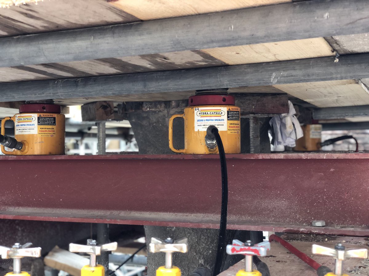 HydraCapsule's tweet photo. Busy action photos of hydraulic jacking, heavy lifting, bridge jacking, preloading and propping and needing systems #heavylifting #temporaryworks #hydraulic #jacking #flatjacking #cylinders #bridgejacking https://t.co/N8vjEYKVR9 https://t.co/W2jOm8wqC6