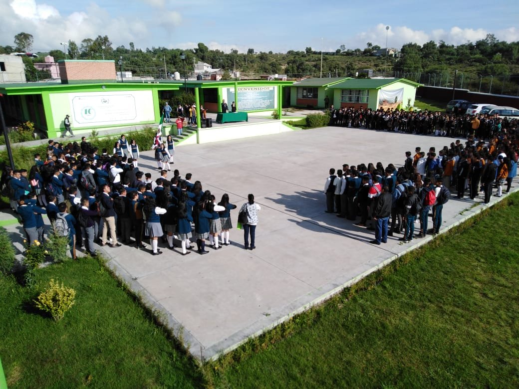 EPO_203's tweet photo. La EPO 203 da la bienvenida a la Generación 2019-2022 con la Ceremonia Cívica de la inauguración del Ciclo Escolar 2019-2020
@alexfedezcam @israeljeronimol @jorgegalileocv @NoeOrtegaCamac1 @Anabel_Vargas https://t.co/wD9XGAOU95