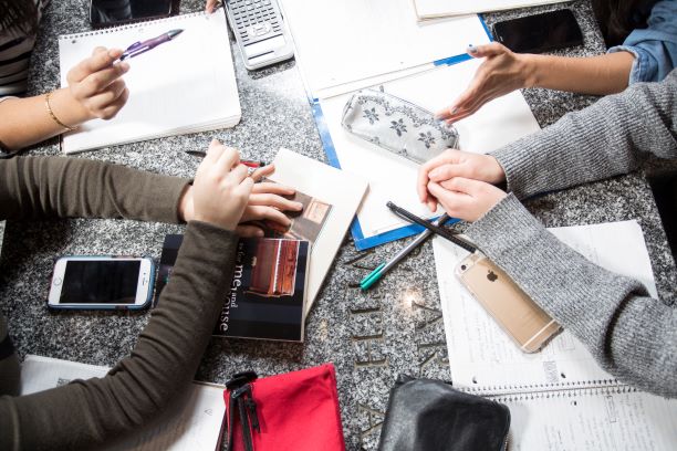 ConcordiaGrad's tweet photo. Attending grad school for the first time?

Give yourself a head start with Graduate School Base Camp.

To register,visit your MyConcordia portal and enroll in GPLL20 under non-credit courses.

For more information, visit https://t.co/SimyLPI6co
#Concordia #GradProSkills #Tools https://t.co/d3G4TU2yIQ