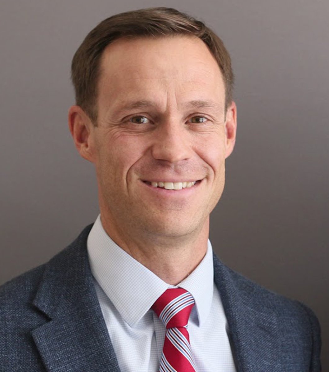 Intermountain's tweet photo. Congratulations to Intermountain's Dr. Lincoln Nadauld for being named to @modrnhealthcr's inaugural "Top 25 Innovators" list. Highlighting the most pioneering minds in healthcare consumerism, quality and safety, and cost reduction.

Learn more: https://t.co/VNtQ9Y3oGa https://t.co/cyhyTGFIXi