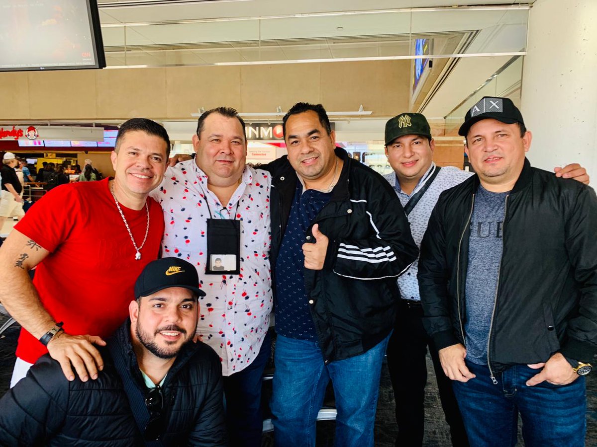 colombia_40's tweet photo. Saludos desde Phoenix!!! https://t.co/4knHOyvzhv