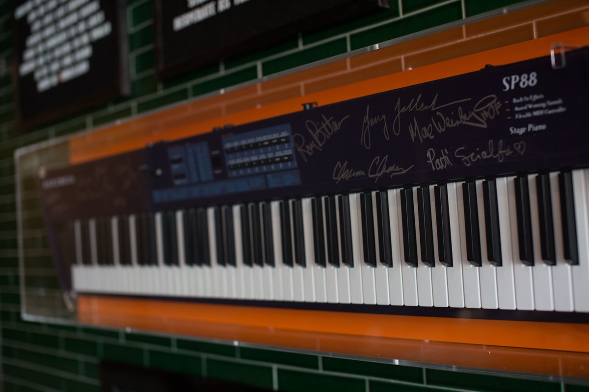 Calling all music geeks. We’ve found your second home. Music is more than just background noise, it’s a lifestyle. #letsgetfunky #livemusic #legends #magicrat