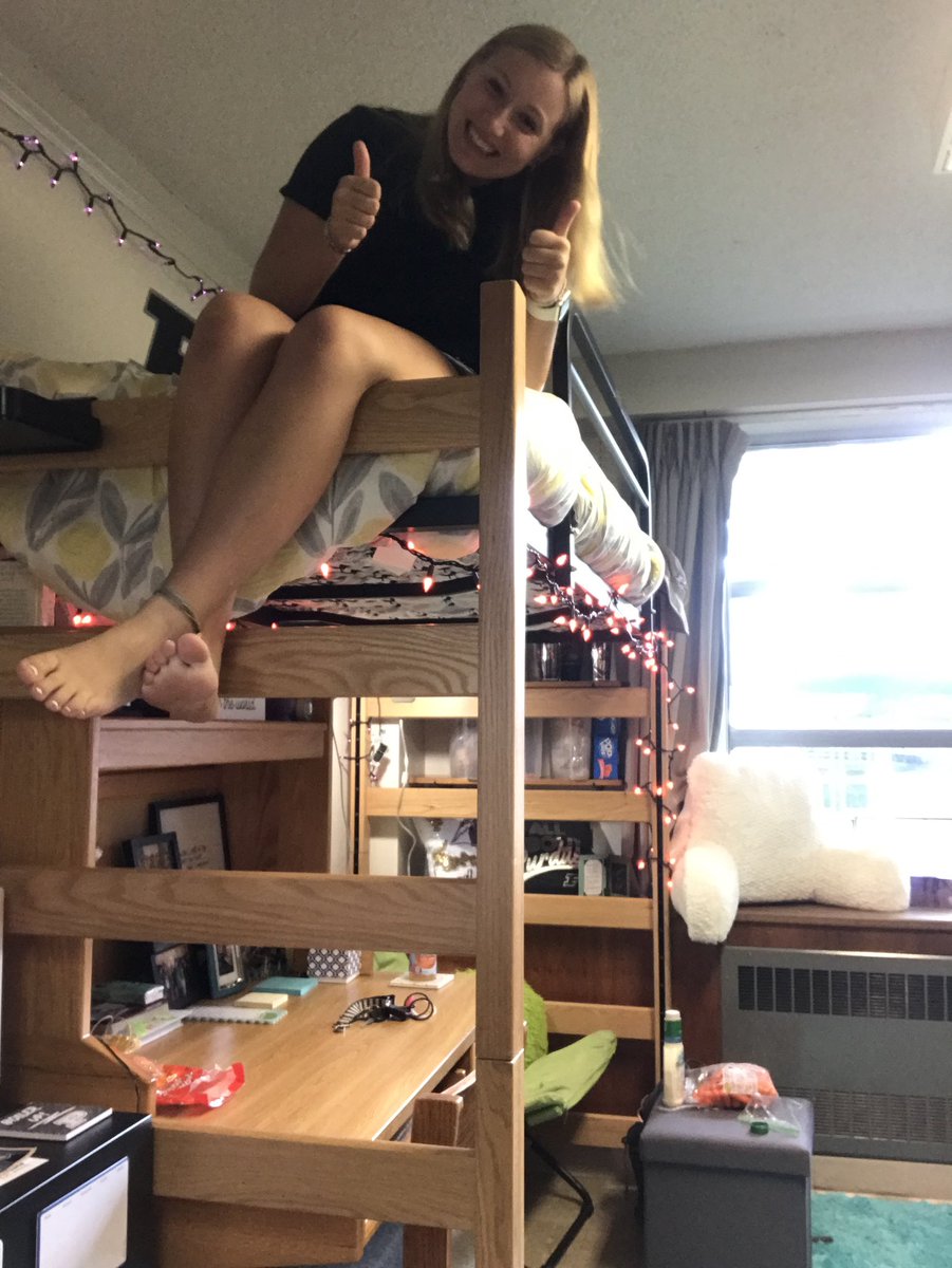 TriciaSeef's tweet photo. 1st day as a Boiler! 🖤💛  @seef_madison https://t.co/JiDfGFSKLI