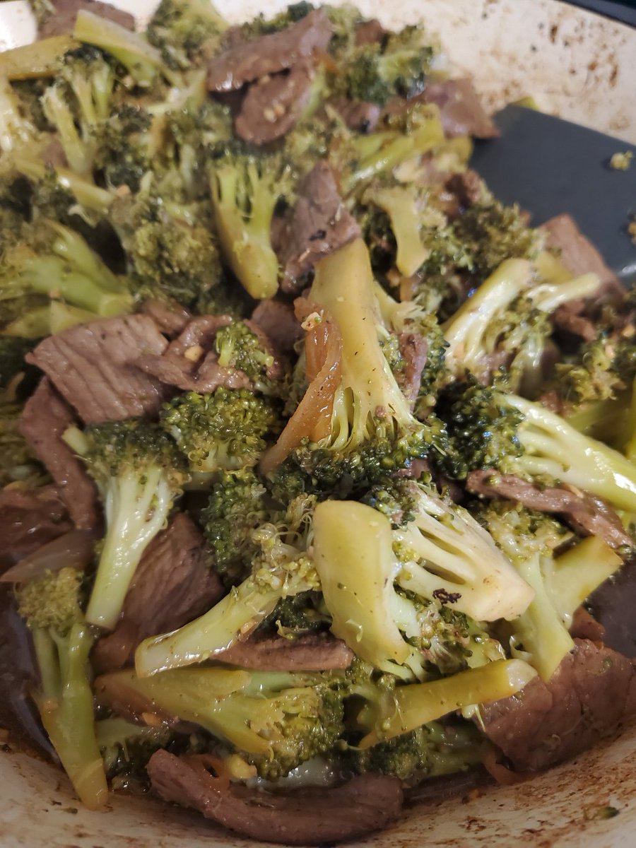 mama2cooper's tweet photo. Beef and Broccoli https://t.co/Sk7447MDXW https://t.co/gKtidaB3GH