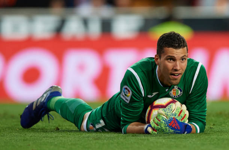 cerebrodecide's tweet image. Enseñar al portero a utilizar su cuerpo como recurso técnico, le permite desarrollar su inteligencia táctica y usar su perfil corporal en todas las situaciones que se le presente en el juego, individuales y colectivas, con garantías de éxito. cutt.ly/7wddwDL #laterality