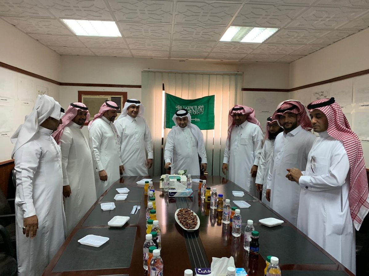 bbk1421's tweet photo. أقامت _بلدية بني كبير حفل معايدة بمناسبة عيد الأضحى المبارك لمنسوبيها في مبنى البلدية ، بحضور  رئيس البلدية ومساعد رئيس البلدية ومدراء الأقسام وموظفي البلدية وتم تبادل  التهاني والمباركات ووجه رئيس البلدية مدراء الأقسام ومنسوبي البلدية ببذل الجهود لخدمة المواطنين https://t.co/NcedyT2UIW