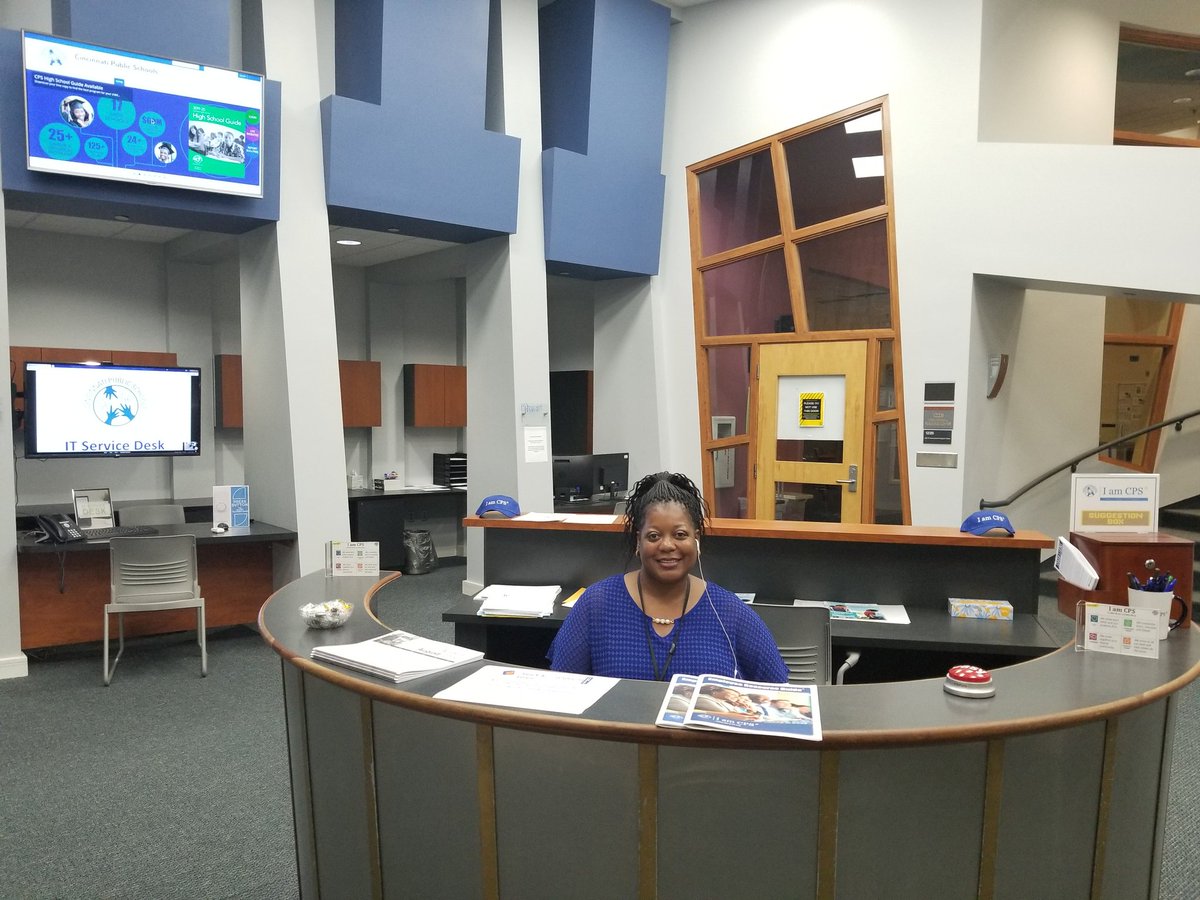 Rosemary_Edu's tweet photo. @IamCPS More #FirstDayFaces at the Ed Center in the Employee Care Center with Rolonda Smith and Karen Cummings. #CPSandMe https://t.co/kFHChcgfsQ