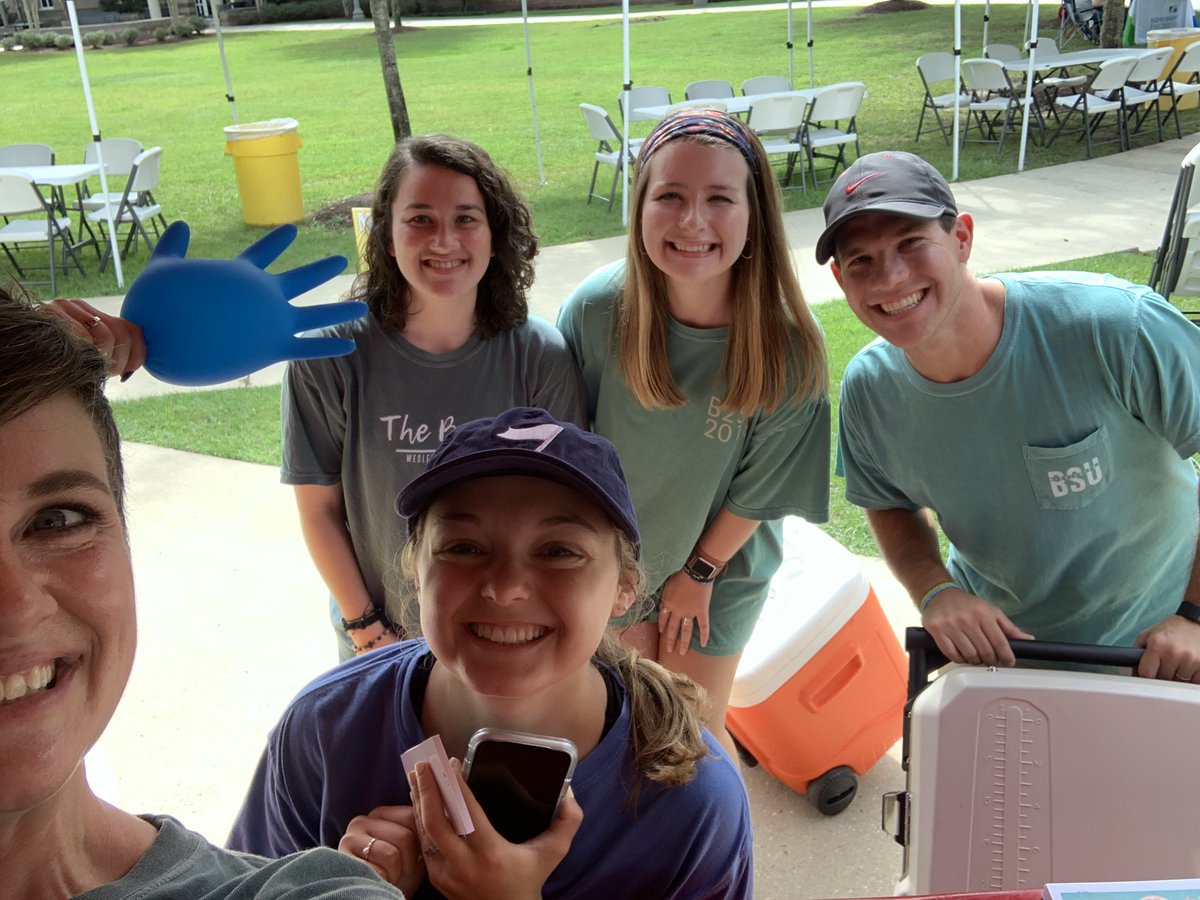 TheBarnWesley's tweet photo. Come SEE US at the COKE WAGON! @MGCCC we have FREE! Drinks and pizza! #ministryforall #barnstyle #bsu #lovethyneighbor https://t.co/WhUXS8bLbi