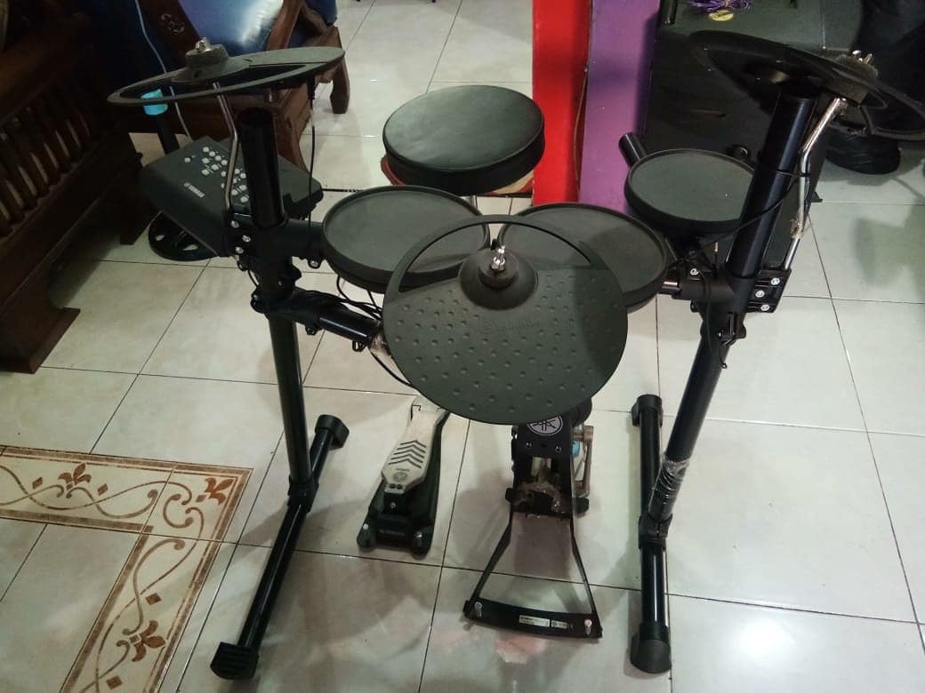 #WTS Yamaha DTX 450. Masih gress baaanget. 5,5jt. Wa 085770609321 <a href="/DrumBagus/">@DrumBagus</a>