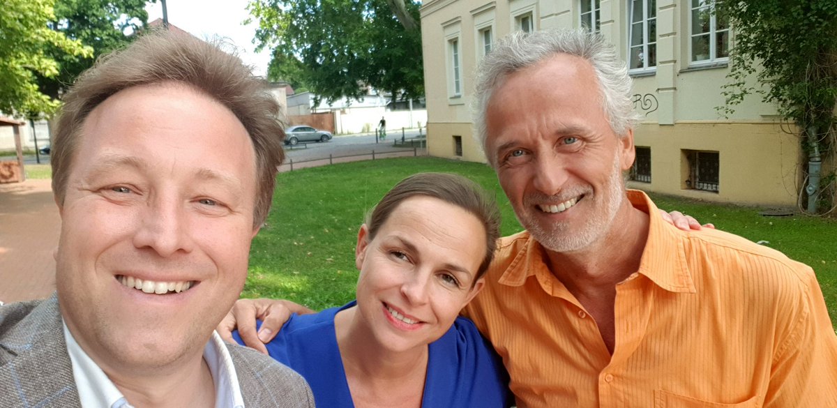 SteinekeCDU's tweet photo. Mit Marcus #Welzel, Bürgermeister #Meger und der Leiterin vom Familien- und Generationszentrum Annett #Lahn in #Nauen unterwegs https://t.co/fbellPWFe8
