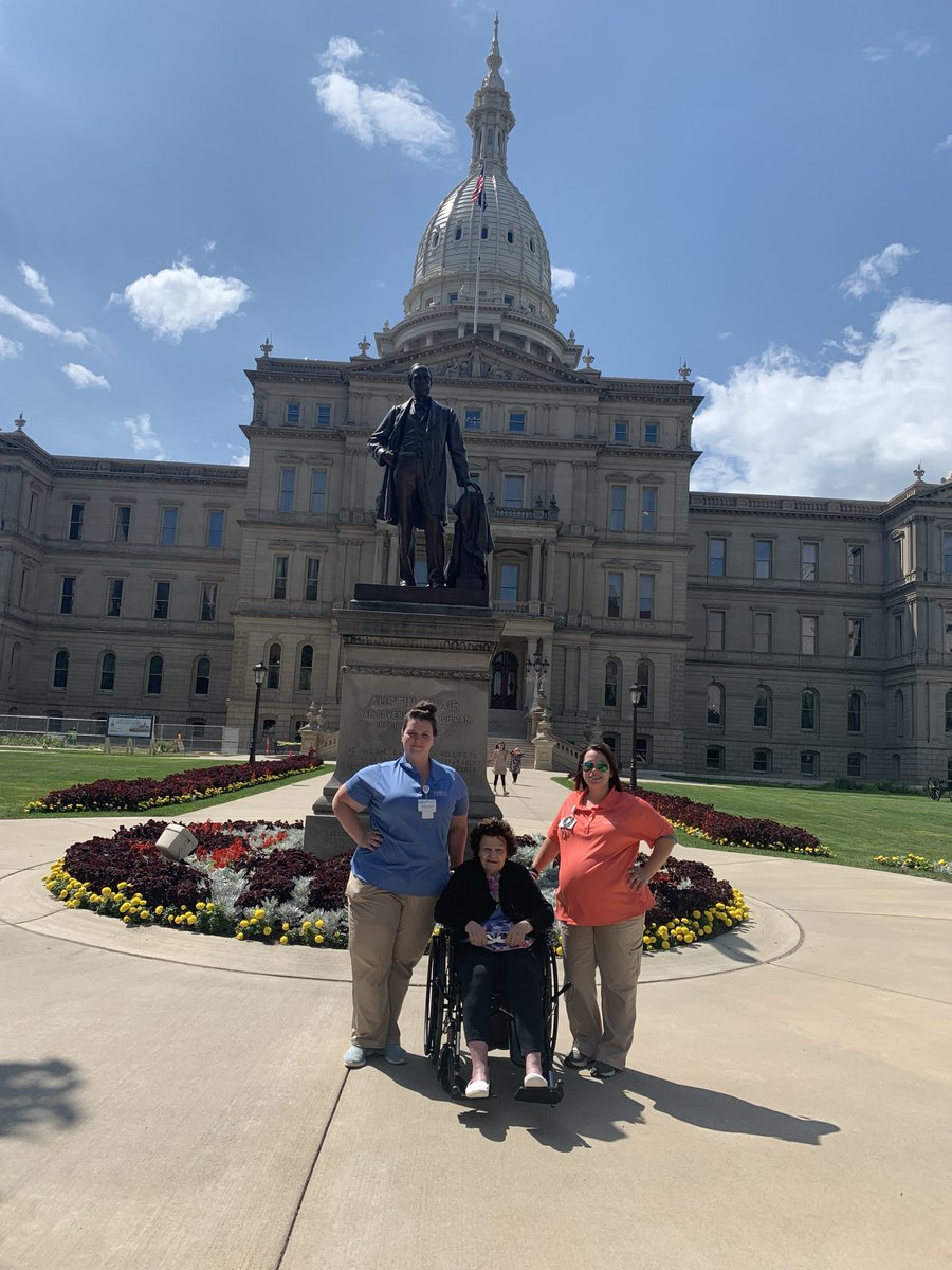 NoviLakesHC's tweet photo. We had such a great time last week on our retreat to Lansing! #MIAdvRetreat2019 #simplesummerpleasures #trilogyliving https://t.co/7wi9UDzAgx