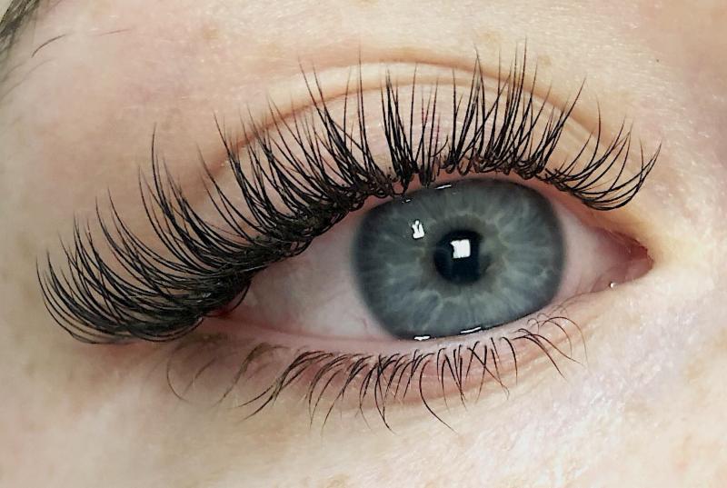 B3Salon's tweet photo. This week's (aug 20-24) LASH + BROW STUDIO  *service specials*!! hint: lash extensions ;) https://t.co/jHTPV7yxNI https://t.co/vy7Eqx0MjS