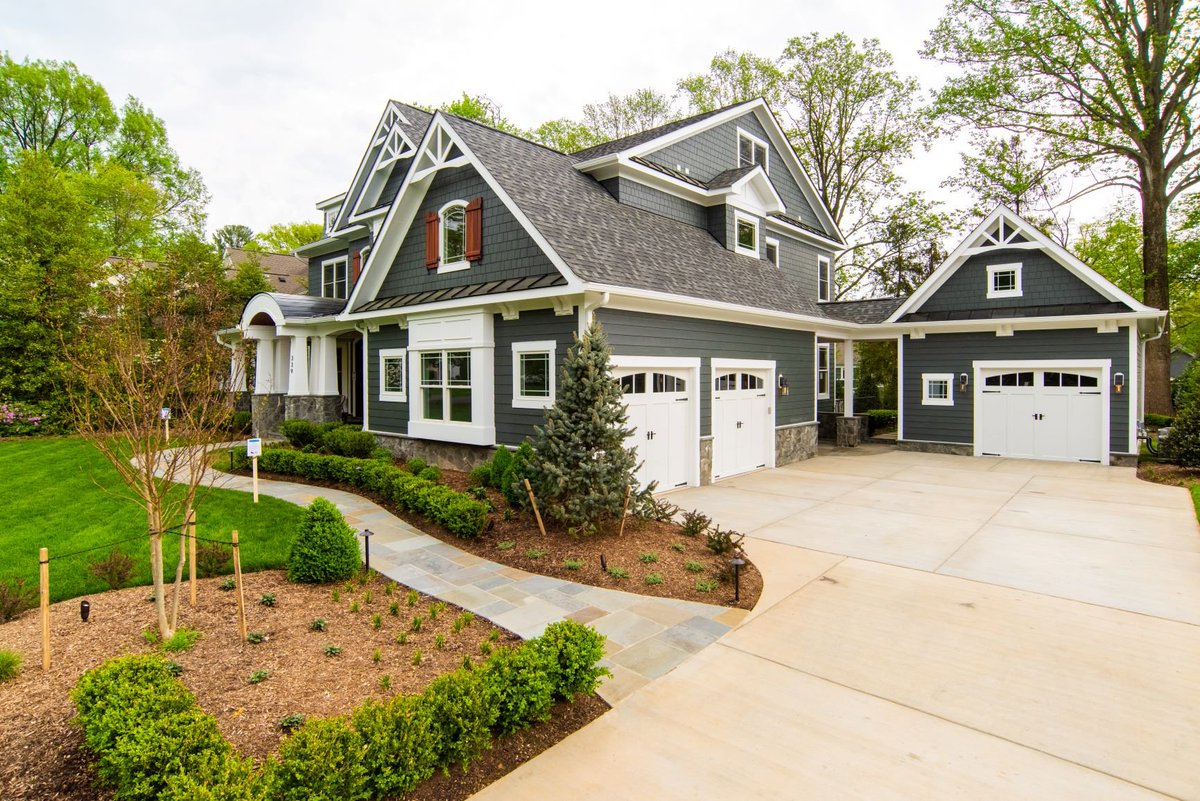 MSEGLLC's tweet photo. Happy Monday!
Let's highlight some fantastic custom homes we've completed with Cloud IX Homes, LLC.  Both properties are located in Vienna. Check 'em out via Facebook or our website!
#msegllc #structuralengineer #homedesign https://t.co/GUI8a0yCp2