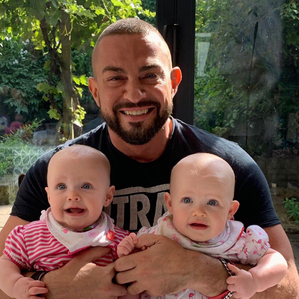 Robin Windsor on X: "Can't get enough of these two #twins ...