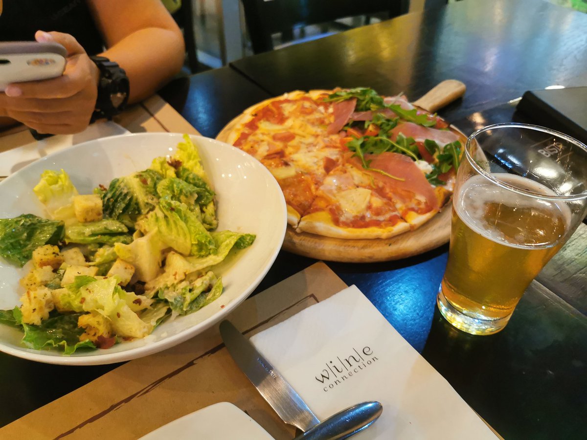 LPairryBe's tweet photo. life is about to eat and drink... #payformyself #เลสเบี้ยน #เลสควีน https://t.co/IcMYEanDrA