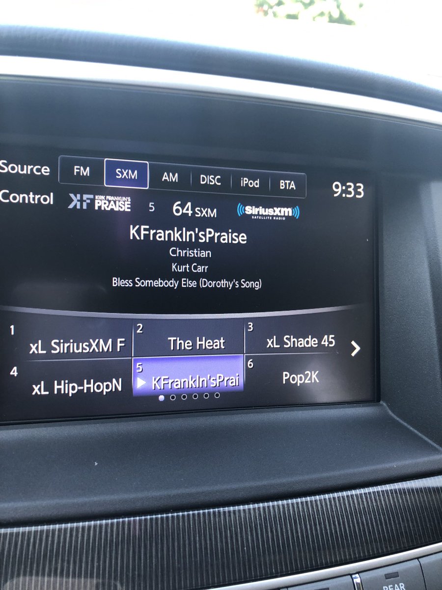 CoachMoxAmaka's tweet photo. #HappyMonday #BlessSomeoneElse #LoveThisSong make it a great week! ๐ปโค๏ธ๐ปโค๏ธ https://t.co/iUwQT4l4Pe