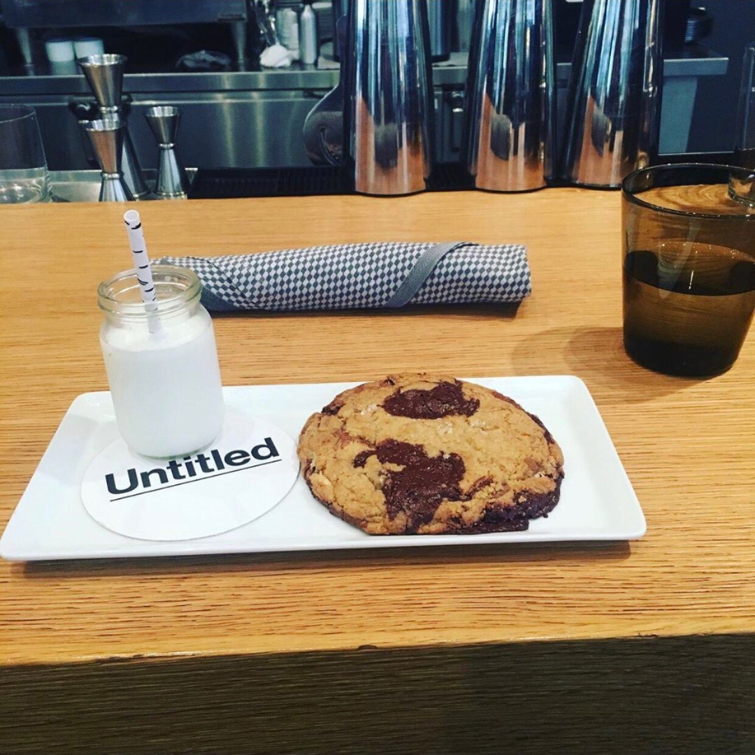 There's always room for 🥛 &amp; 🍪! 📸:@ladylibertytips
