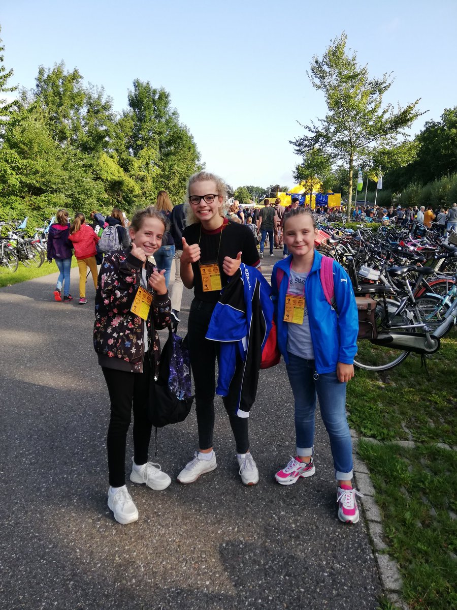 mo_mars's tweet photo. De vriendinnen hadden eerste zeer geslaagde dag met mooi weer! @Kinderdorp https://t.co/uTTFKsm0UG