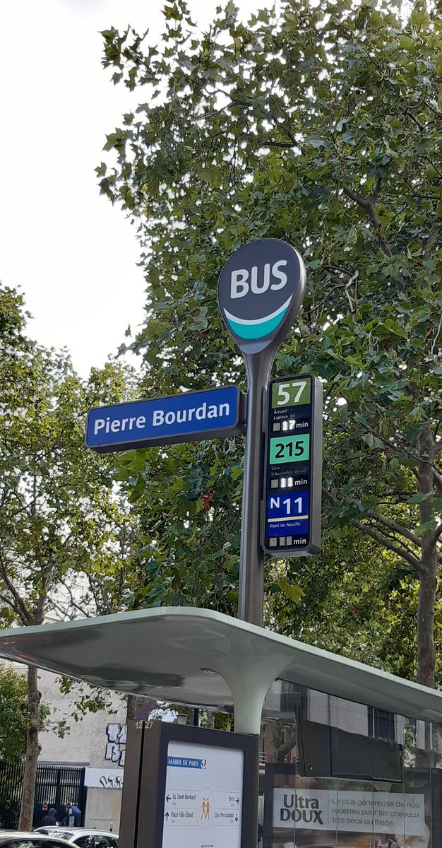 jattendslebus's tweet photo. Pierre Bourdan
57 dans 17 minutes, 215 dans 11 https://t.co/IMTEImWa8C