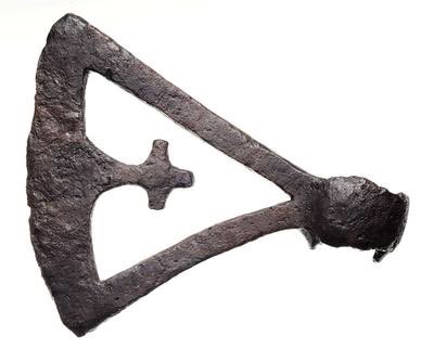 vikingverse's tweet image. Help wanted! Here is a picture from @Nationalmuseet of a “Cross axe from Ludvigshare”. Does anyone have any detail on it - or even where Ludvigshare is!? @Berserkjablogg @archaeomadillo
