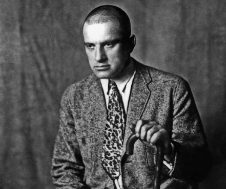 interlinears's tweet photo. Read an #Interlinear #poem in #Russian by Vladimir Mayakovsky:  https://t.co/iww9TSAeCC https://t.co/UXanYZnGNN